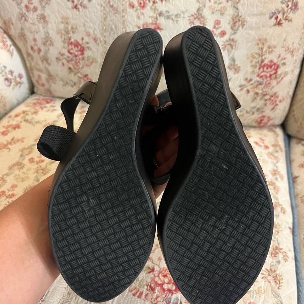 Charlies David Elegant Black Wedge Platform Heels/Like New - Picture 5 of 7